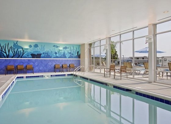 Hyatt Place Long Island East End - Pool