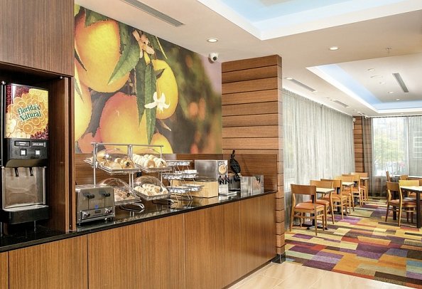 Fairfield Inn Manhattan Downtown East - Frühstücksraum