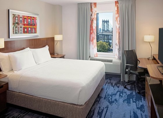Fairfield Inn & Suites NY Manhattan/Downtown East - Wohnbeispiel Standard King (Zimmercodierung UG2)