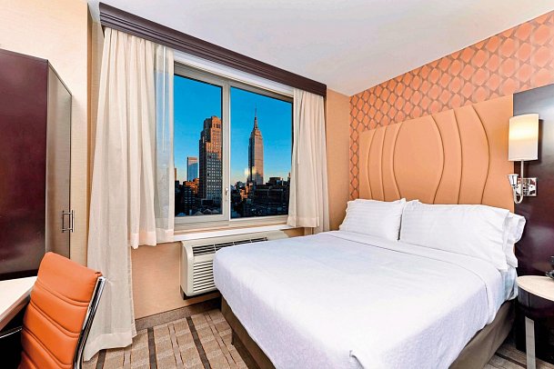 Holiday Inn New York City Times Square - Wohnbeispiel Standard King (Zimmercodierung UG2)