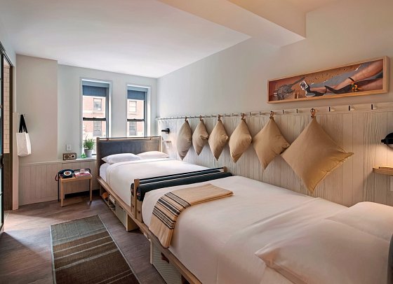 MOXY New York Times Square - Wohnbeispiel Standard Two Double beds (Zimmercodierung UG4)
