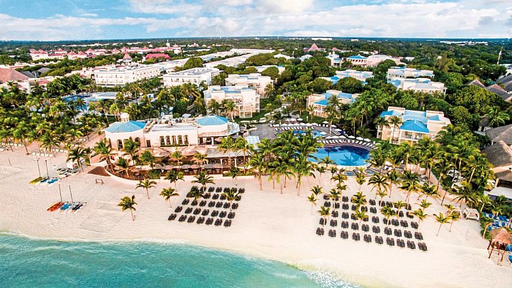 Royal Hideaway Playacar