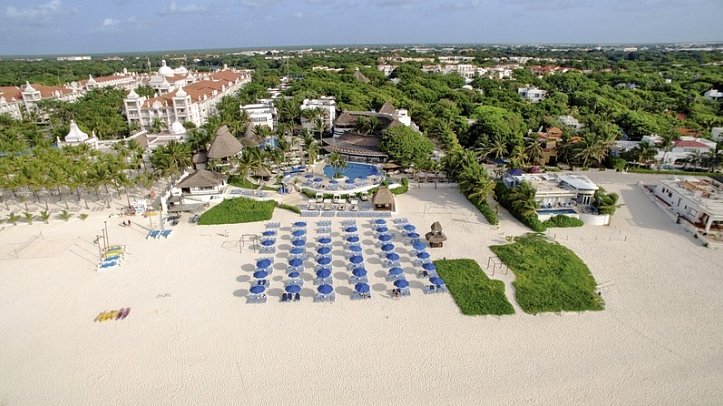The Reef Playacar