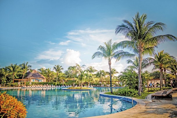 Valentin Imperial Riviera Maya