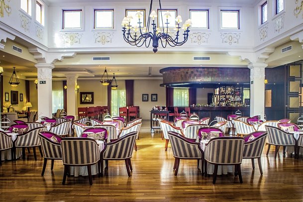 Valentin Imperial Riviera Maya - Lobbybar Don Miguel