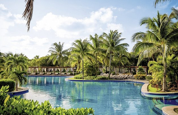 Valentin Imperial Riviera Maya