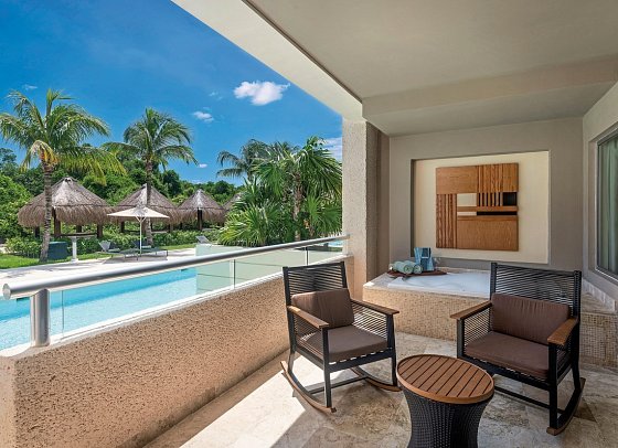 Paradisus La Perla - Wohnbeispiel The Reserve Suite Swim Up (Zimmercodierung AMQ)
