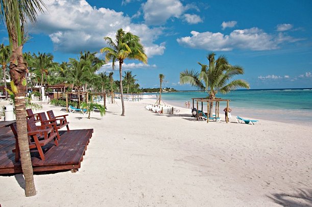 Akumal Bay Beach & Wellness Resort