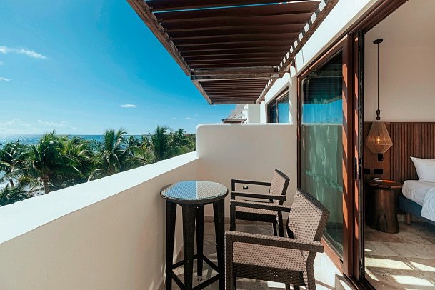 Akumal Bay Beach & Wellness Resort - Wohnbeispiel Premium Junior Suite Penthouse (Zimmercodierung J2H)