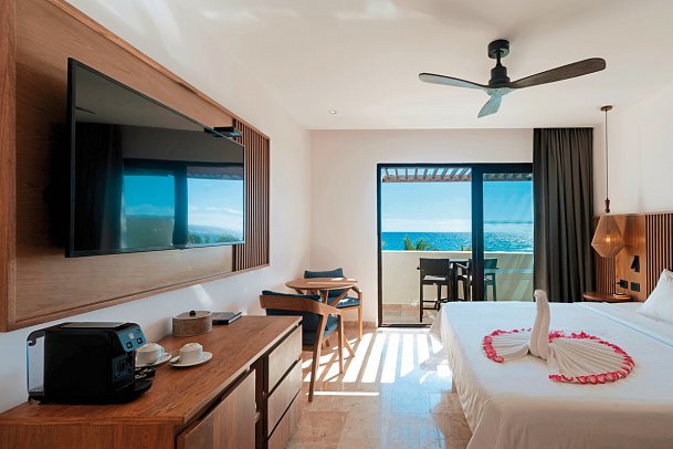 Akumal Bay Beach & Wellness Resort - Wohnbeispiel Premium Junior Suite Penthouse (Zimmercodierung J2H)