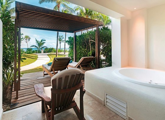 Akumal Bay Beach Resort & Spa - Wohnbeispiel Juniorsuite Garden (Zimmercodierung J1G)