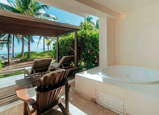Akumal Bay Beach Resort & Spa - Wohnbeispiel Premium Junior Suite Garden (Zimmercodierung J2G)