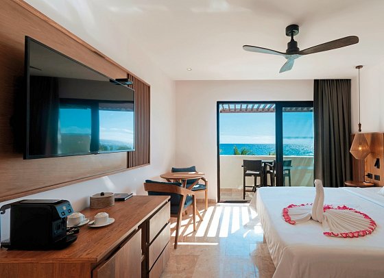 Akumal Bay Beach Resort & Spa - Wohnbeispiel Premium Junior Suite Penthouse (Zimmercodierung J2H)