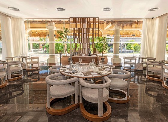 Grand Palladium Select White Sand