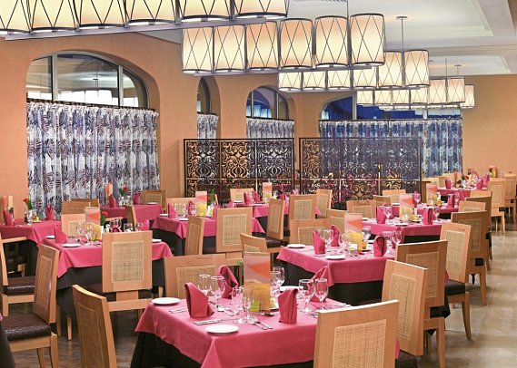 Barceló Maya Palace