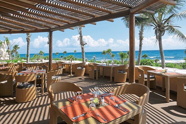 Barceló Maya Palace