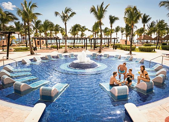 Barceló Maya Palace