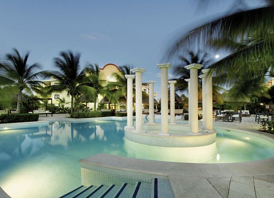 Grand Palladium Kantenah Resort & Spa
