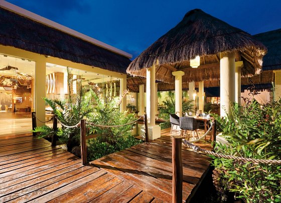 Grand Palladium Kantenah Resort & Spa