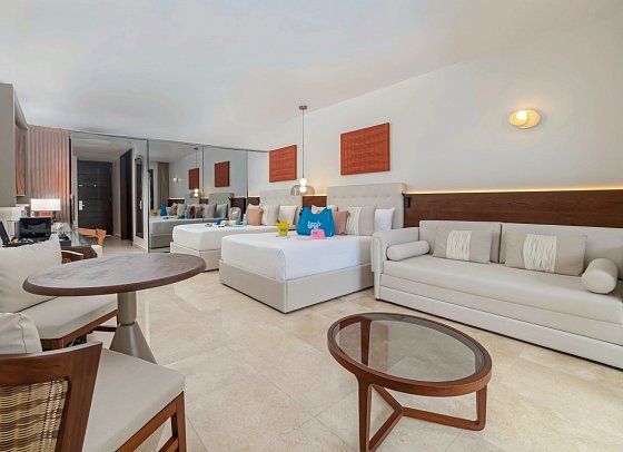Family Selection at Grand Palladium Kantenah Resort & Spa - FS Juniorsuite Swim Up (Zimmercodierung JBQ)