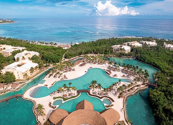 Family Selection at Grand Palladium Kantenah Resort & Spa