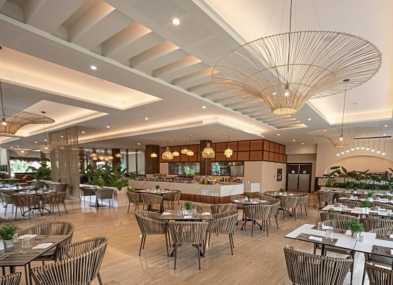 Family Selection at Grand Palladium Kantenah Resort & Spa
