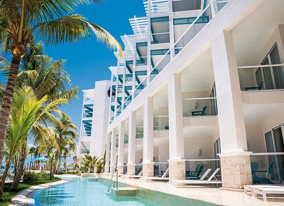 Margaritaville Island Reserve Riviera Maya by Karisma