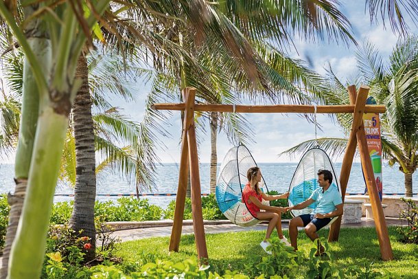 Margaritaville Island Reserve Riviera Cancun by Karisma