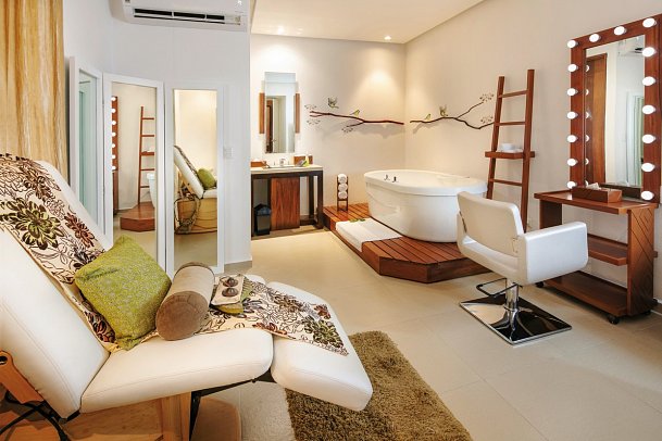 Margaritaville Island Reserve Riviera Cancun by Karisma