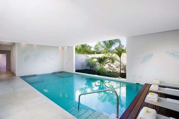 Blue Diamond Luxury Boutique Hotel