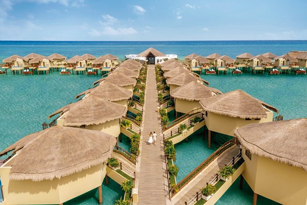 El Dorado Maroma & Palafitos Overwater Bungalows