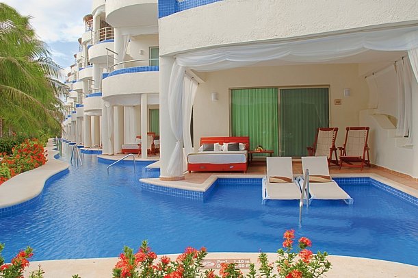 El Dorado Maroma & Palafitos Overwater Bungalows