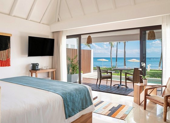 The Beachfront by The Fives Hotels - Wohnbeispiel Beachfront Swim Up Suite (Zimmercodierung J1Q)