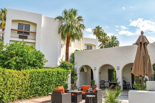 Palm Mountain Resort & Spa