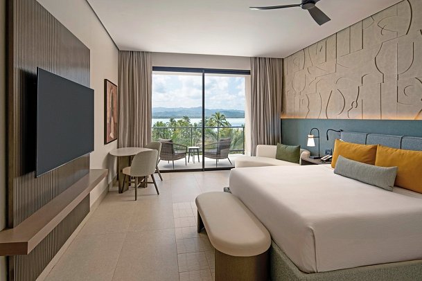 Zemi Miches Curio Collection by Hilton - Wohnbeispiel Club Azure Ocean View Room (Zimmercodierungen S1N & S2M)