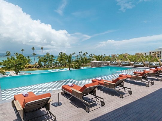 Zemi Miches Curio Collection by Hilton