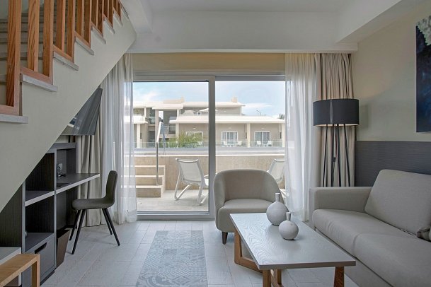 Catalonia Royal La Romana - Wohnbeispiel Duplex Suite & Swimming Pool (Zimmercodierung W2P)