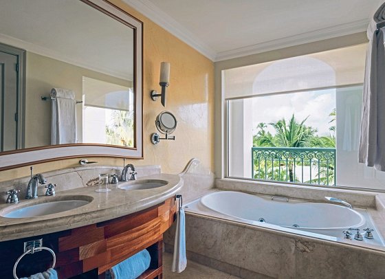 JOIA Bávaro by Iberostar - Beispiel Bad Suite (Zimmercodierungen JB1, JP1, WB1, WBI, WBM, WBO, WBQ & WS1)