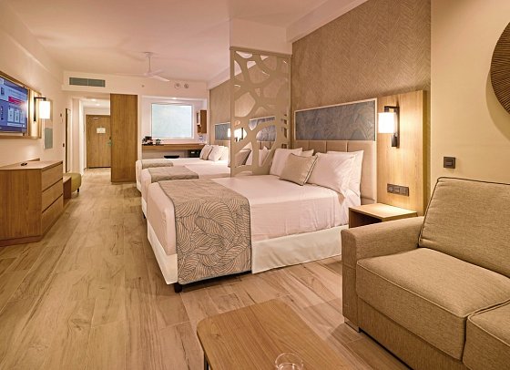 Riu Palace Bavaro - Wohnbeispiel Family Room (Zimmercodierungen FB1 & DV1)