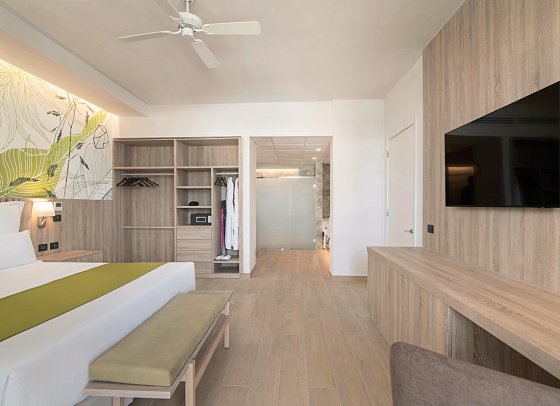 Serenade All Suites - Wohnbeispiel Junior Suite Gardenview (Zimmercodierung JB1)