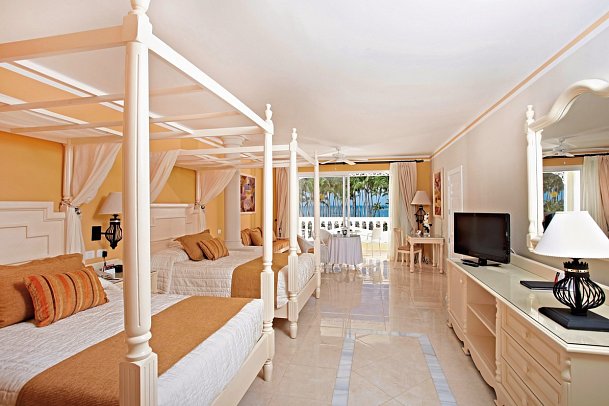 Bahia Principe Luxury Bouganville - Wohnbeispiel Juniorsuite Deluxe Ocean Front (Zimmercodierung JDM)