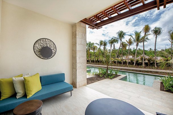 Lopesan Costa Bávaro Resort, Spa & Casino - Wohnbeispiel Juniorsuite Swim Up (Zimmercodierung JBQ)