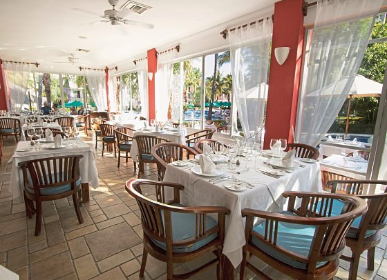 Grand Decameron Complex Bucerías