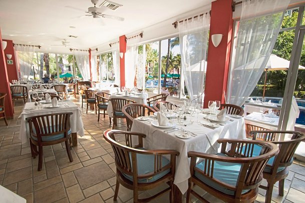 Grand Decameron Complex Bucerías