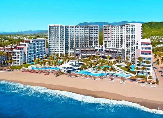 Dreams Vallarta Bay Resort & Spa