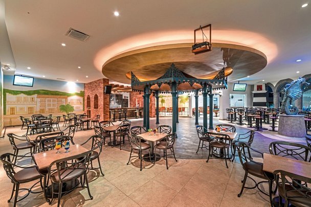 Crown Paradise Club Puerto Vallarta