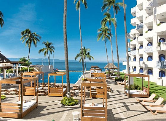Crown Paradise Golden Puerto Vallarta