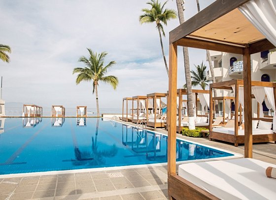 Crown Paradise Golden Puerto Vallarta