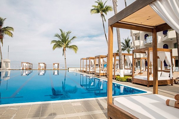 Crown Paradise Golden Puerto Vallarta