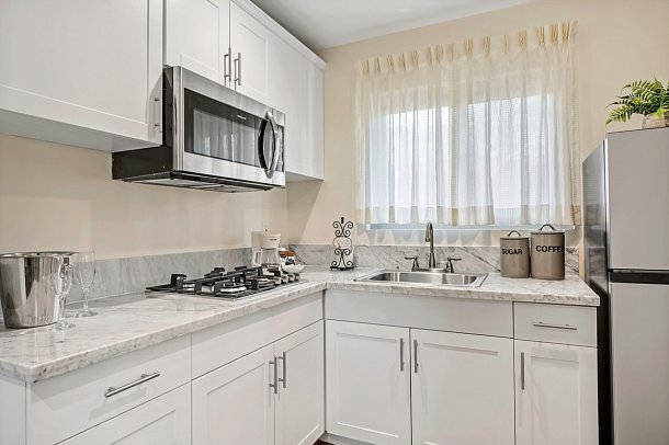 Inn by the Harbor - Wohnbeispiel Wohnbeispiel Bad Standard 2 Beds (Zimmercodierung UG4)